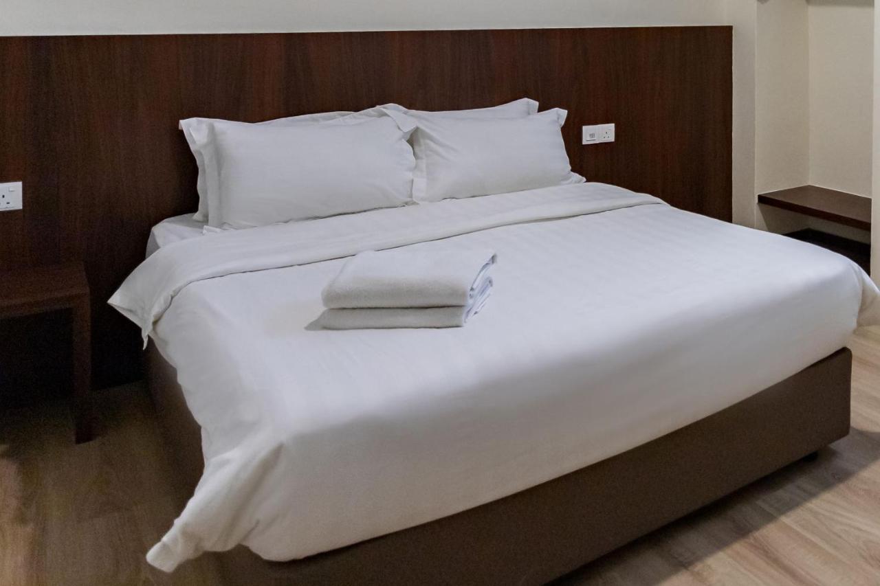 Emart Hotel Miri Dış mekan fotoğraf